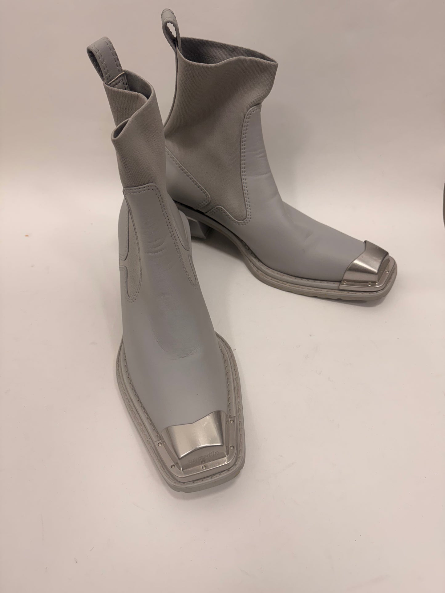 Hitch Boots (Metal Grey)