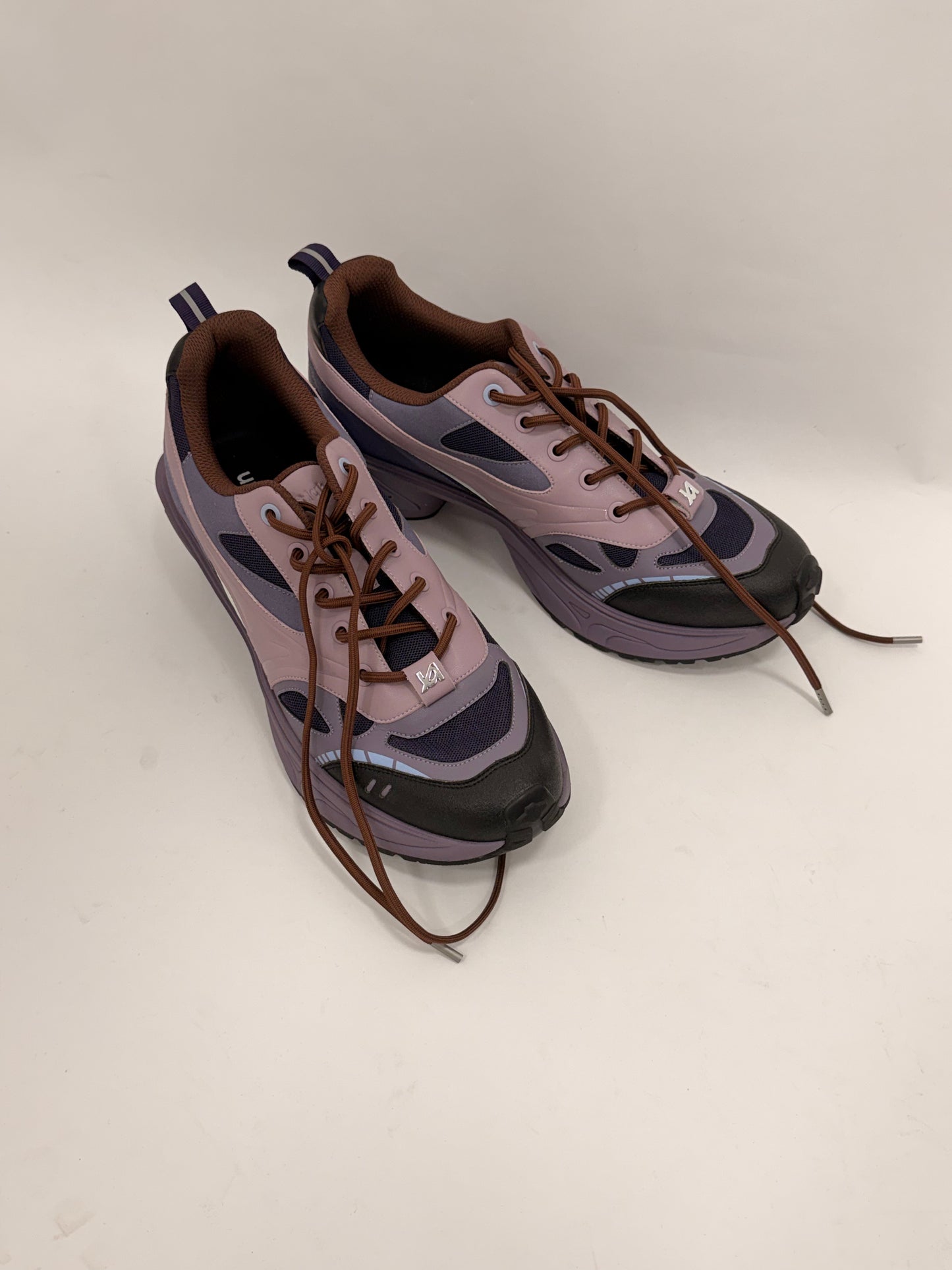 LACE UPS FLEX HEEL SNEAKER PURPLE