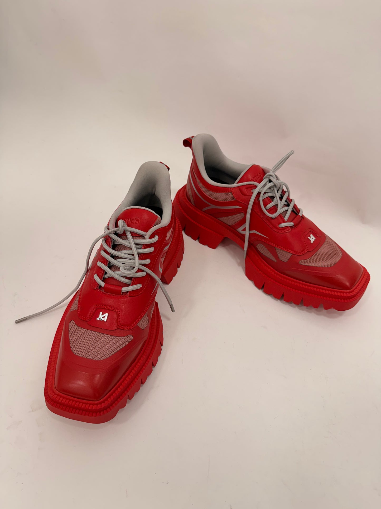 VARY TRAIL SNEAKERS POPPY RED