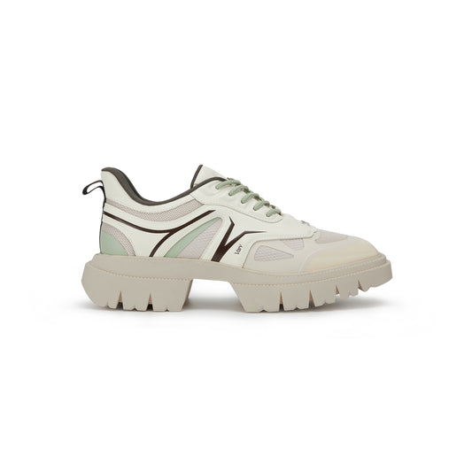 Vary Trail Sneakers