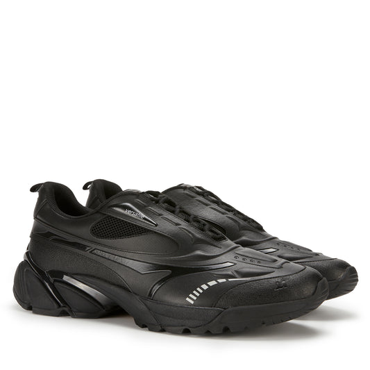 Helix Swift Trek Sneakers (Black）