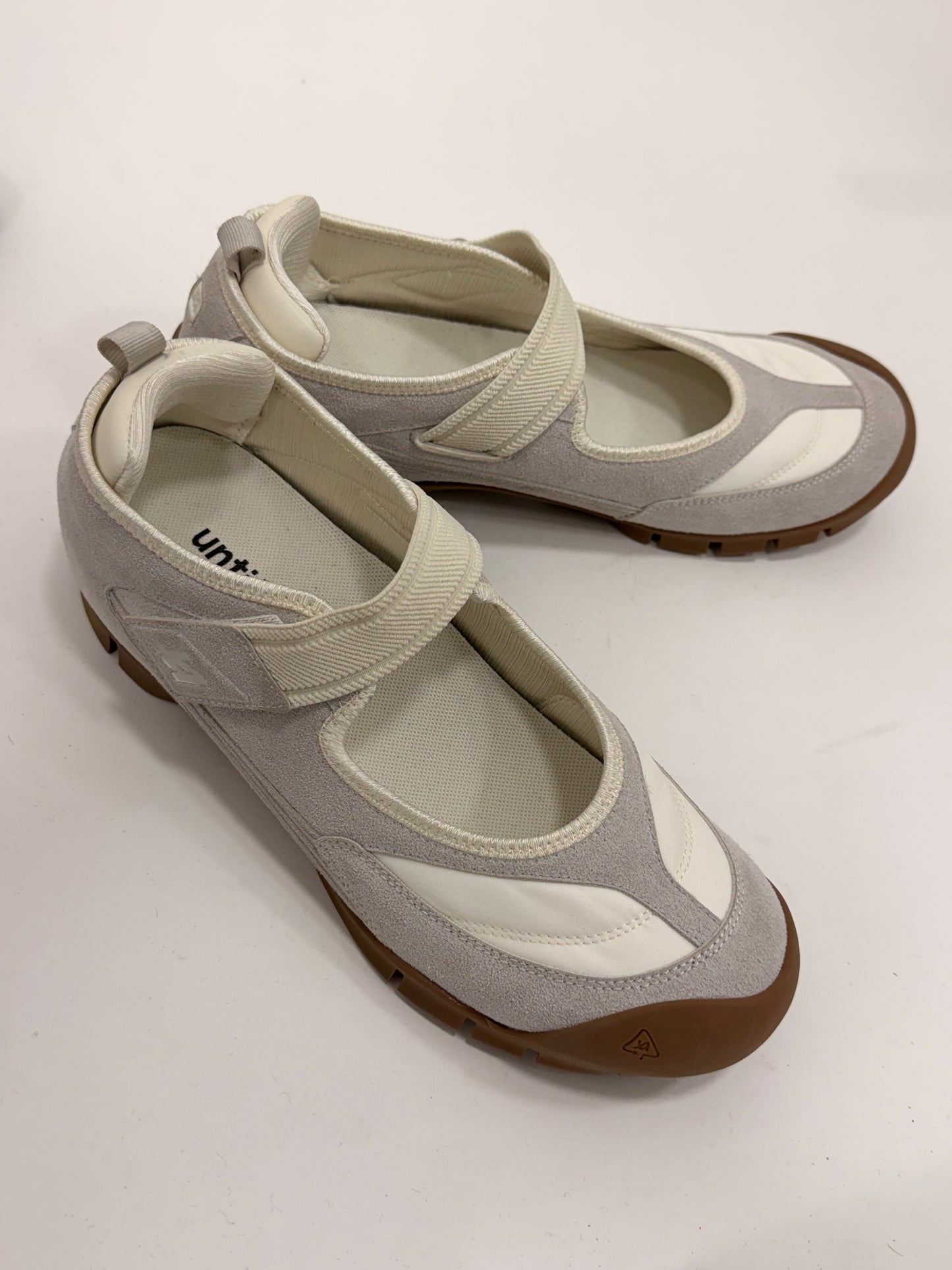 Swift Trek Sandals  (White)